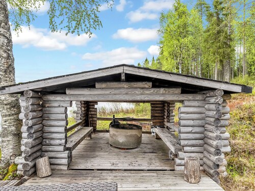 Lumikenttien kutsu by Interhome