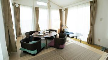 Mobil home de style japonais, plusieurs chambres, balcon, vue montagne | Literie de qualité supérieure, couette en duvet d'oie