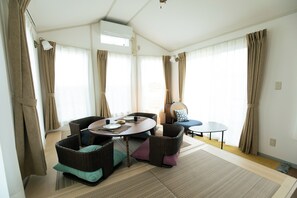 Japanese-style Mobile Home, Multiple Bedrooms, Balcony, Mountain View | Premium bedding, down comforters, blackout drapes, iron/ironing board - Inn the Fuji (Fujiyoshida)