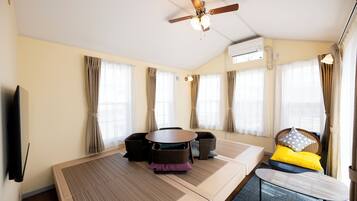 Japanese-style Mobile Home, Multiple Bedrooms, Balcony, Mountain View | Premium bedding, down duvets, blackout curtains, iron/ironing board