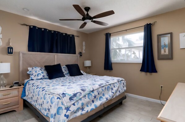 2 Schlafzimmer, Bügeleisen/Bügelbrett, Bettwäsche