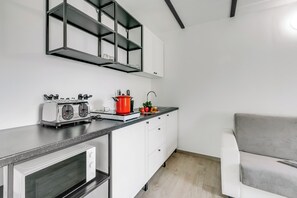 Standard Apartment, 2 Bedrooms, 2 Bathrooms, Mountainside (Iris Apartment) | Private kitchen | Fridge, oven, stovetop, coffee/tea maker