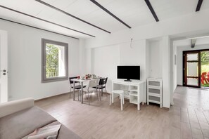 Standard Apartment, 2 Bedrooms, 2 Bathrooms, Mountainside (Iris Apartment) | Living area | Flat-screen TV