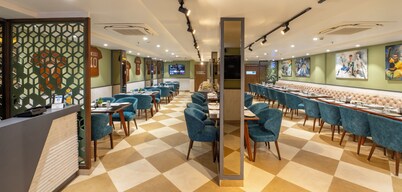 Ra Vista 机场酒店