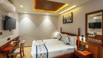 Room, 1 King Bed, City View