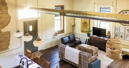 Our Little Schoolhouse on Elm