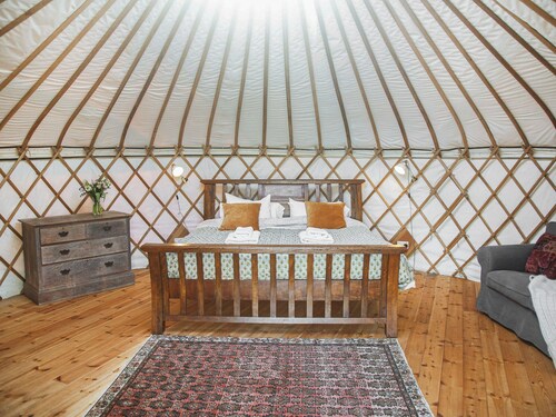 Willow Yurt - UKC6947
