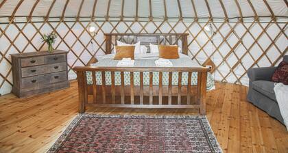 Willow Yurt - UKC6947