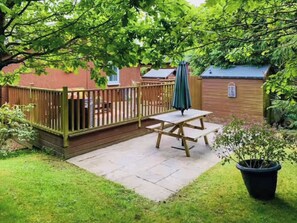 Outdoor dining - 2 bedroom accommodation in Morpeth (Morpeth)