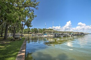 Marina
