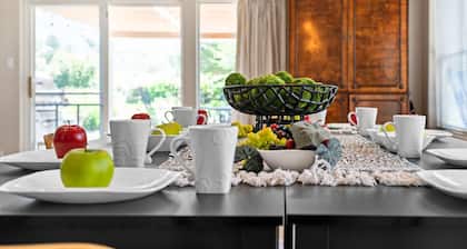 The Rose Garden Estate with Swim Spa - an Irvie Home