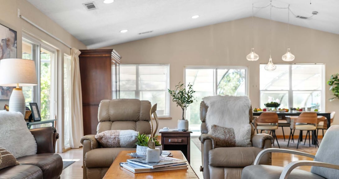The Rose Garden Estate With Swim Spa - An Irvie Home - Albuquerque, NM