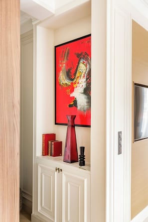 Apartamento, vista para a cidade | Ărea de estar | EscritĂłrios