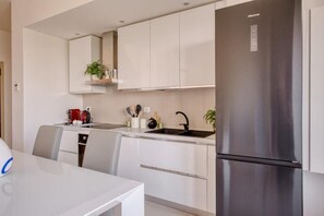 Fridge, oven, dishwasher, coffee/tea maker - Palmanova sixty-seven, indoor parking, wifi (Milano)