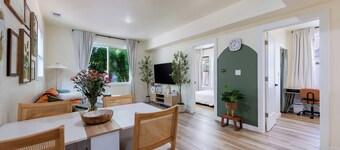 Chic 3BR King Bed+Work-Friendly+ Firepit