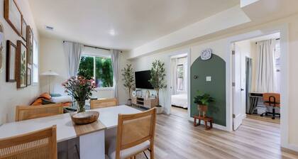 Chic 3BR King Bed+Work-Friendly+ Firepit