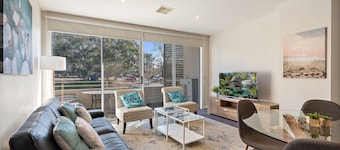 Stylish Curtin Stay with Balcony Views
