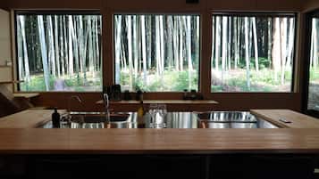 Villa Luxe, balcon, vue jardin | Cuisine privée