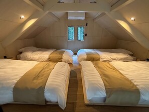 Luxury Villa, Balcony, Garden View