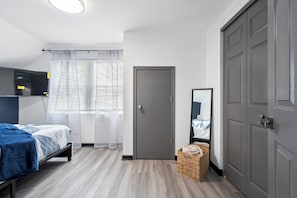 4 quartos, ferros/tĂĄbuas de passar roupa, Wi-Fi, roupa de cama