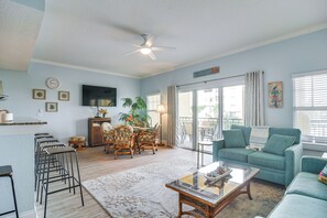 TV - Treasure Island Condo: Gulf-View Balcony (Treasure Island)