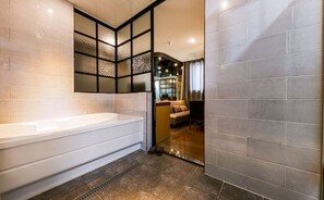 奢華套房 | 書桌、筆電工作空間、免費無線上網