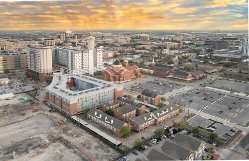 Lotus: 1 Bedroom Apt, 4 minute walk to A&M