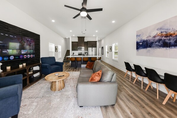 Smart TV - Ranger: New Home, 2mi-A&M/Walk-Legends Event Ctr (Bryan)