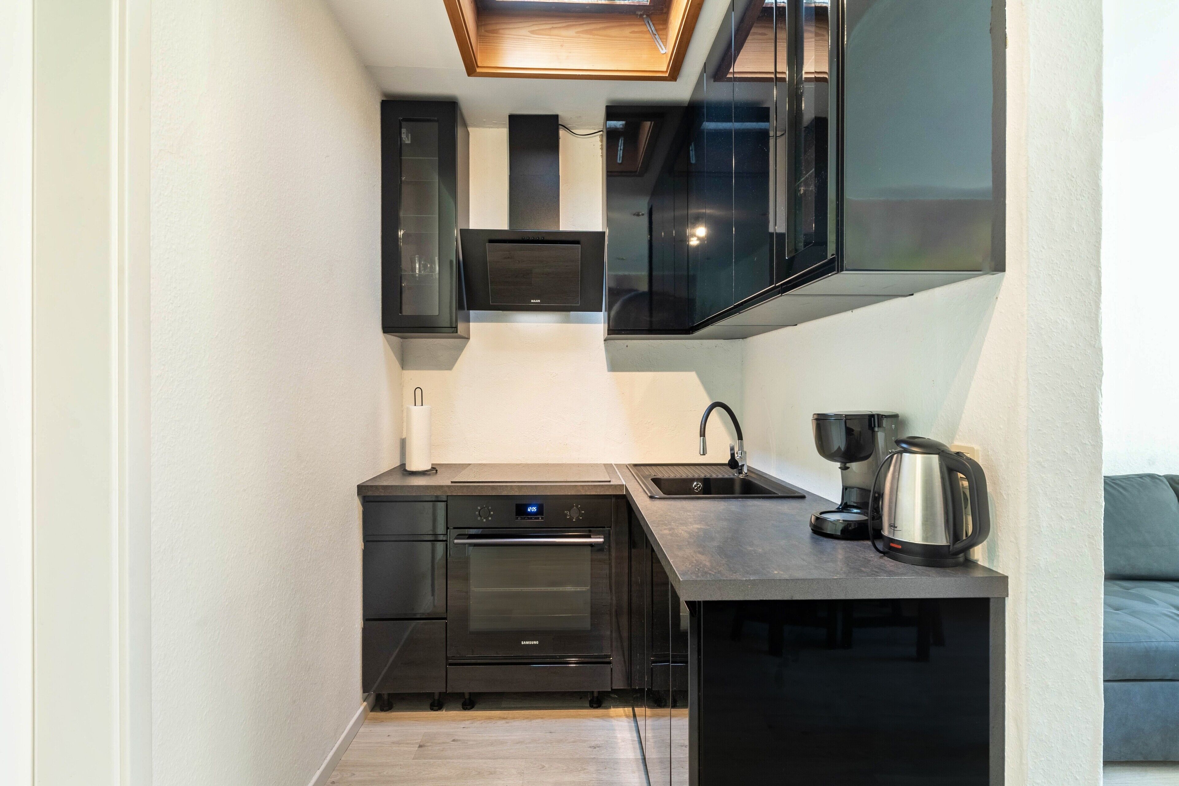 Kühlschrank, Ofen, Herdplatte, Geschirrspüler