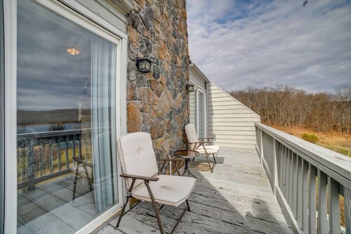 Alpine Lake Resort Home: Stunning Lake Views!