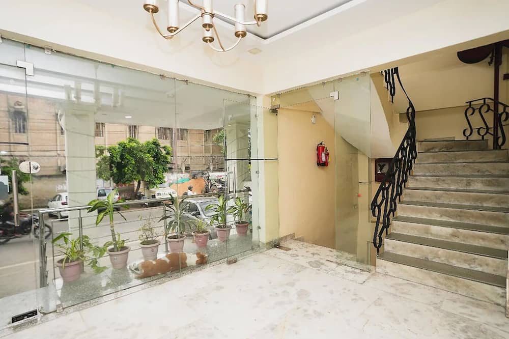 Hotel Dharam villa