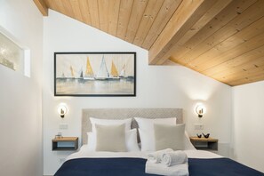 1 bedroom, bed sheets