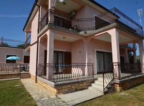 Apartment | Exterior