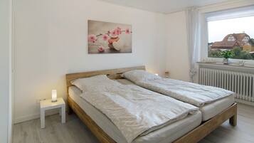 2 bedrooms, WiFi, bed sheets