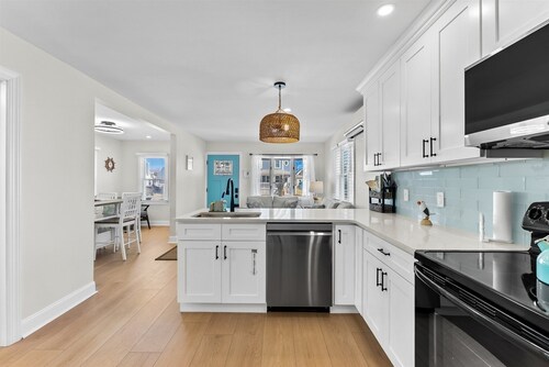 246 E 14th Ave, 1st Floor