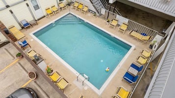 Beheizter Pool