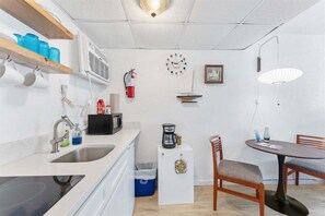 Fridge, microwave, stovetop, coffee/tea maker - Top-Floor Studio with a Heated Pool & Parking (Wildwood)