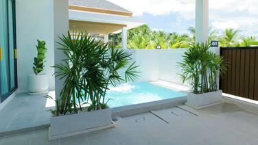 Narinsaya Pool villas