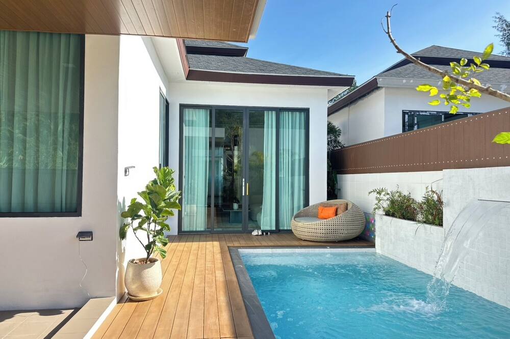 Narinsaya Pool villas