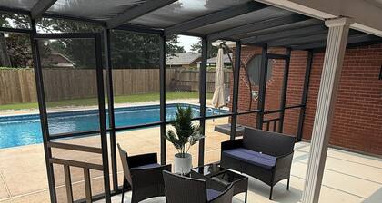 PRIVATE POOL PARADISE located in peaceful & quiet neighborhood in Prattville AL