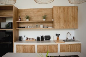 Microwave, stovetop, kitchen islands