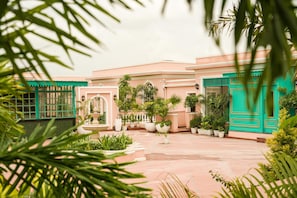 BBQ/picnic Area - Dolce Vita - Luxury Vacation Villas (Pushkar)