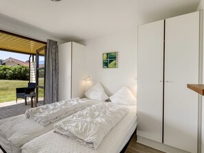 3 bedrooms, Internet