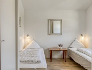 3 bedrooms, Internet