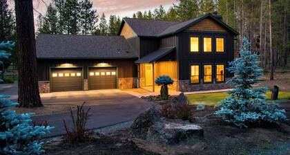 Spring River Retreat | Lakefront Luxury w/ Hot Tub, Game Room & Near Bend