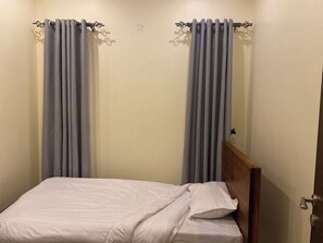 4 chambres, fer et planche à repasser, Wi-Fi