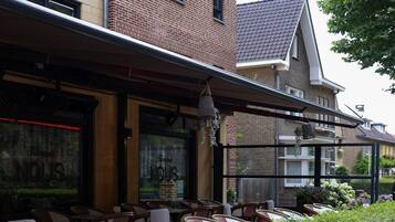 Buiten dineren