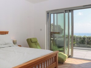 3 Schlafzimmer, individuell dekoriert, individuell eingerichtet
