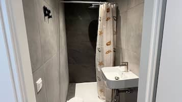 Cottage | Bathroom