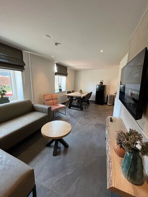 Cottage | Living room